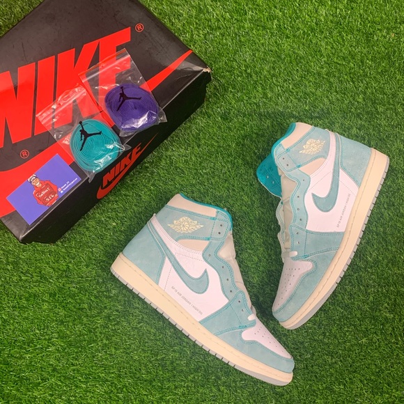 2019 Air Jordan 1 Retro High OG “Turbo Green” - Picture 13 of 16